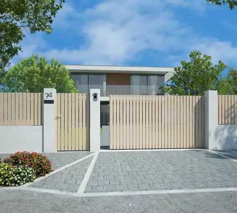 portail moderne style architecte, portail blanc avec tasseaux