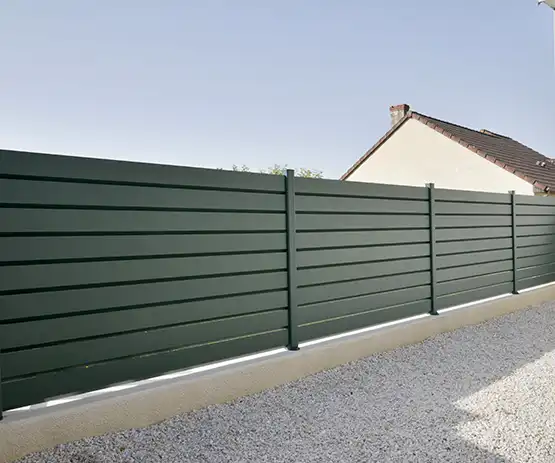 clôture verte persienné litenn kostum