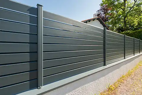 Clôture persiennée en aluminium Litenn Kostum