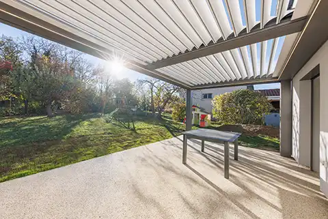 Pergola en aluminium Poppy Kostum