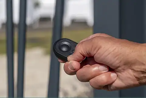 Télécommande de portail motorisé Kostum