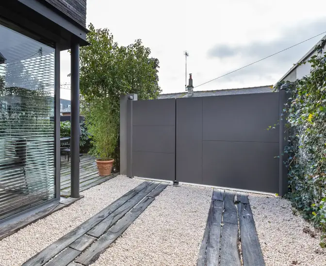 Motorización para puerta batiente